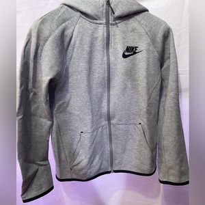 Nike tech fleece hoodie kids- L $25